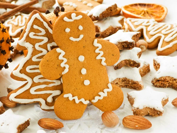 Super Easy Gingerbread Cookie Recipe
